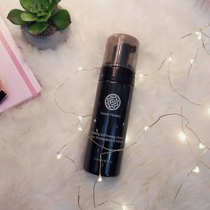 Forever Flawless Makeup - Forever Flawless Exfoliating Foaming Cleanser Forever Flawless Makeup - Forever Flawless Exfoliating Foaming Cleanser